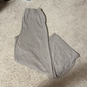 Zara Wide Leg lightweight sweatpants🤍 Size: L color: Taupe